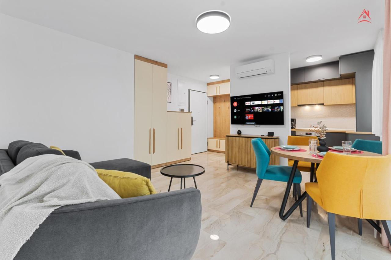 Apartament Opera Residence - Cismigiu, Eroilor, Free Private Parking Bucureşti Ngoại thất bức ảnh