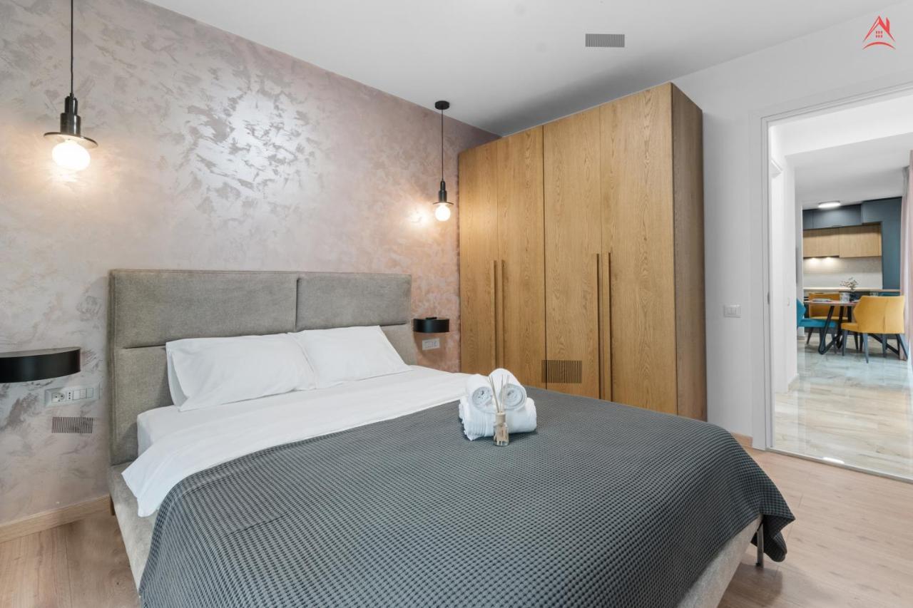 Apartament Opera Residence - Cismigiu, Eroilor, Free Private Parking Bucureşti Ngoại thất bức ảnh
