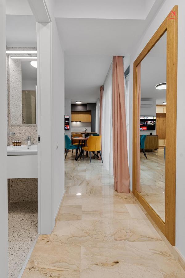 Apartament Opera Residence - Cismigiu, Eroilor, Free Private Parking Bucureşti Ngoại thất bức ảnh